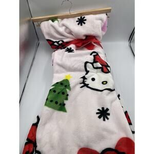 NEW Hello Kitty Pink Present/Holly Christmas Blanket 60x70 2024